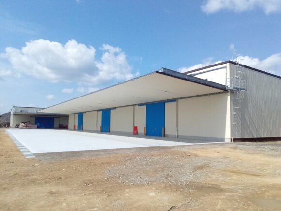 有限会社井上　藤野倉庫増築工事