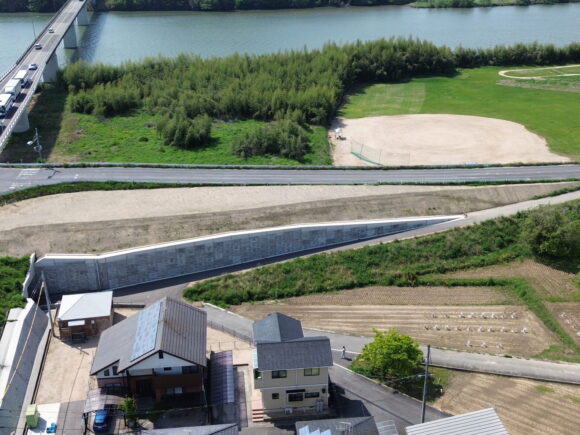 公共 道路工事(補強土壁工その１)　